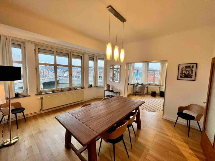 Bellevue - Grand Appartement Pour 5 Sur Les Quais De La Meuse Lüttich Exterior foto