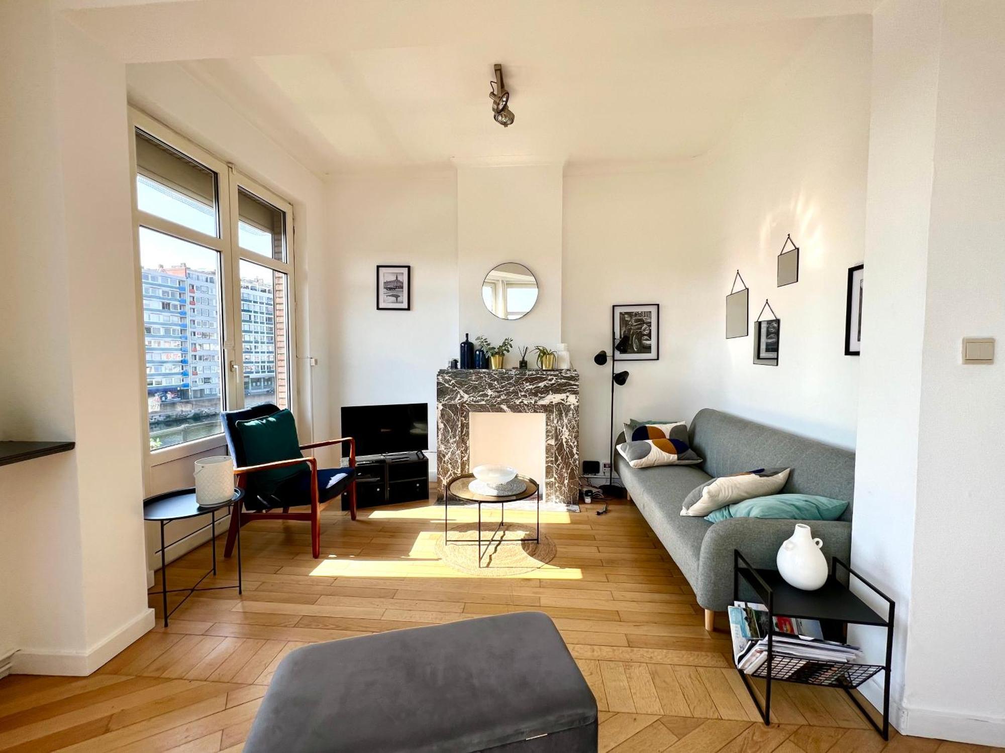 Bellevue - Grand Appartement Pour 5 Sur Les Quais De La Meuse Lüttich Exterior foto